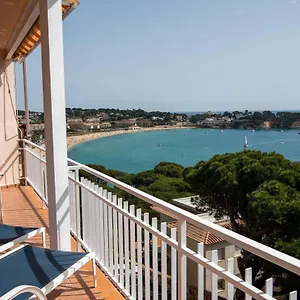apartamento-con-fantasticas-vistas-en-sagaro.catalonia-hotels.com/