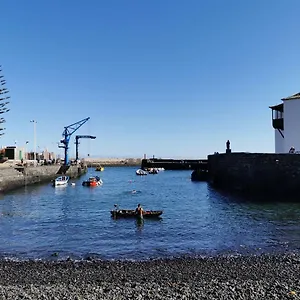 https://el-palacete-del-puerto.in-canary-islands.com